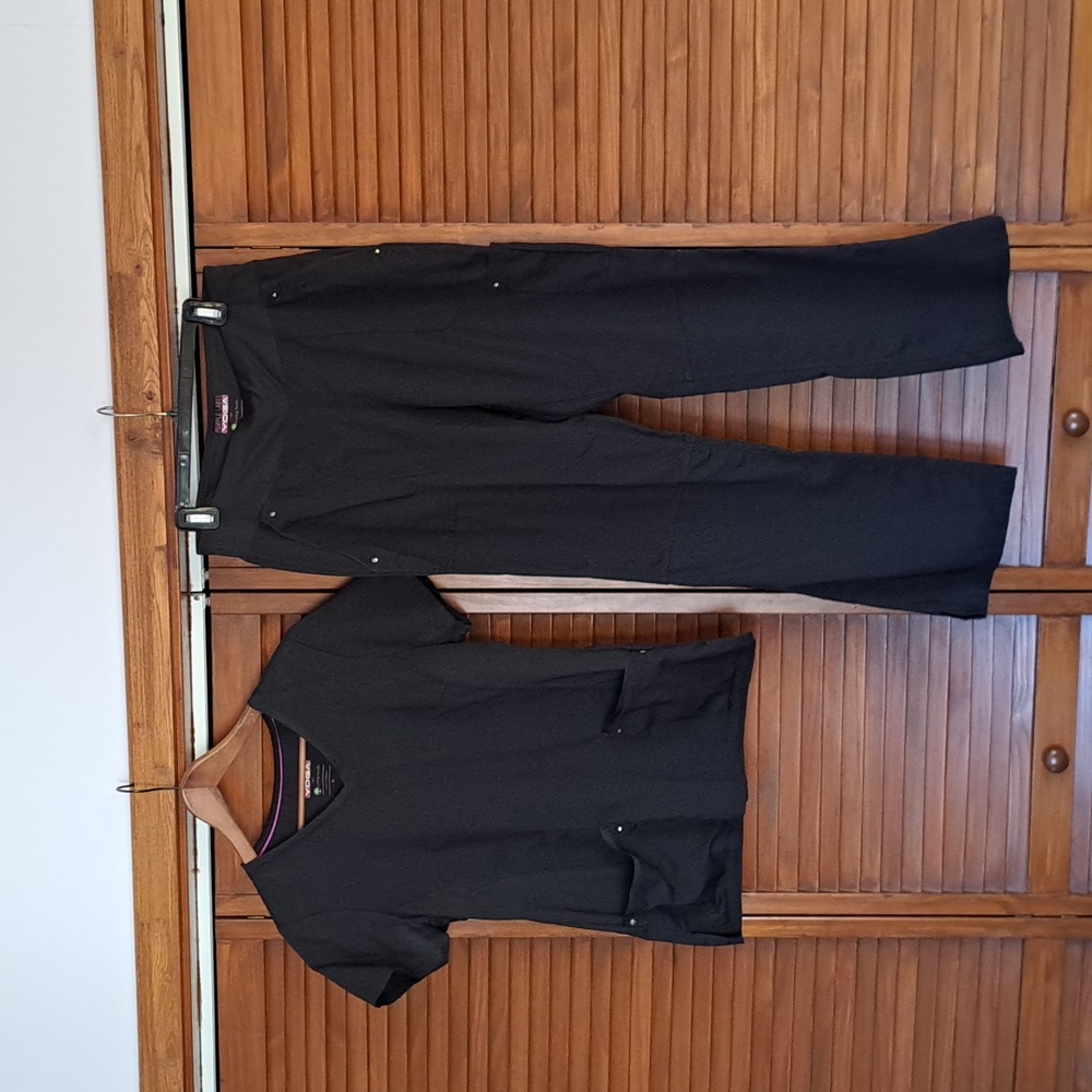 COPY - Purple Label Yoga Scrub Set size M